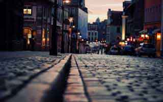 U.S. Stock Futures Dip: The Reality After a Rocky November - Investors Hit the Panic Button